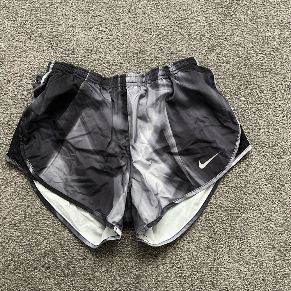Nike Women's Athletic Shorts in Black and Gray